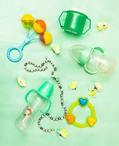 Plastic Baby Bottles, Feeder Cups, Rubber Teething Rings